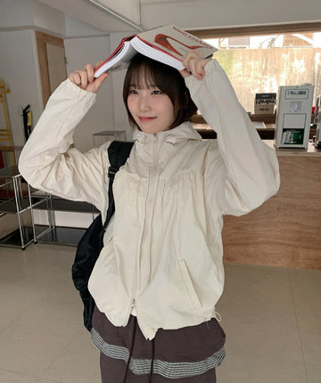 Hetenin Two-Way String Shirring Hood Wind Jumper